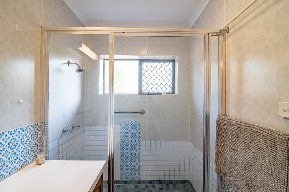 Manunda Residences Shower View
